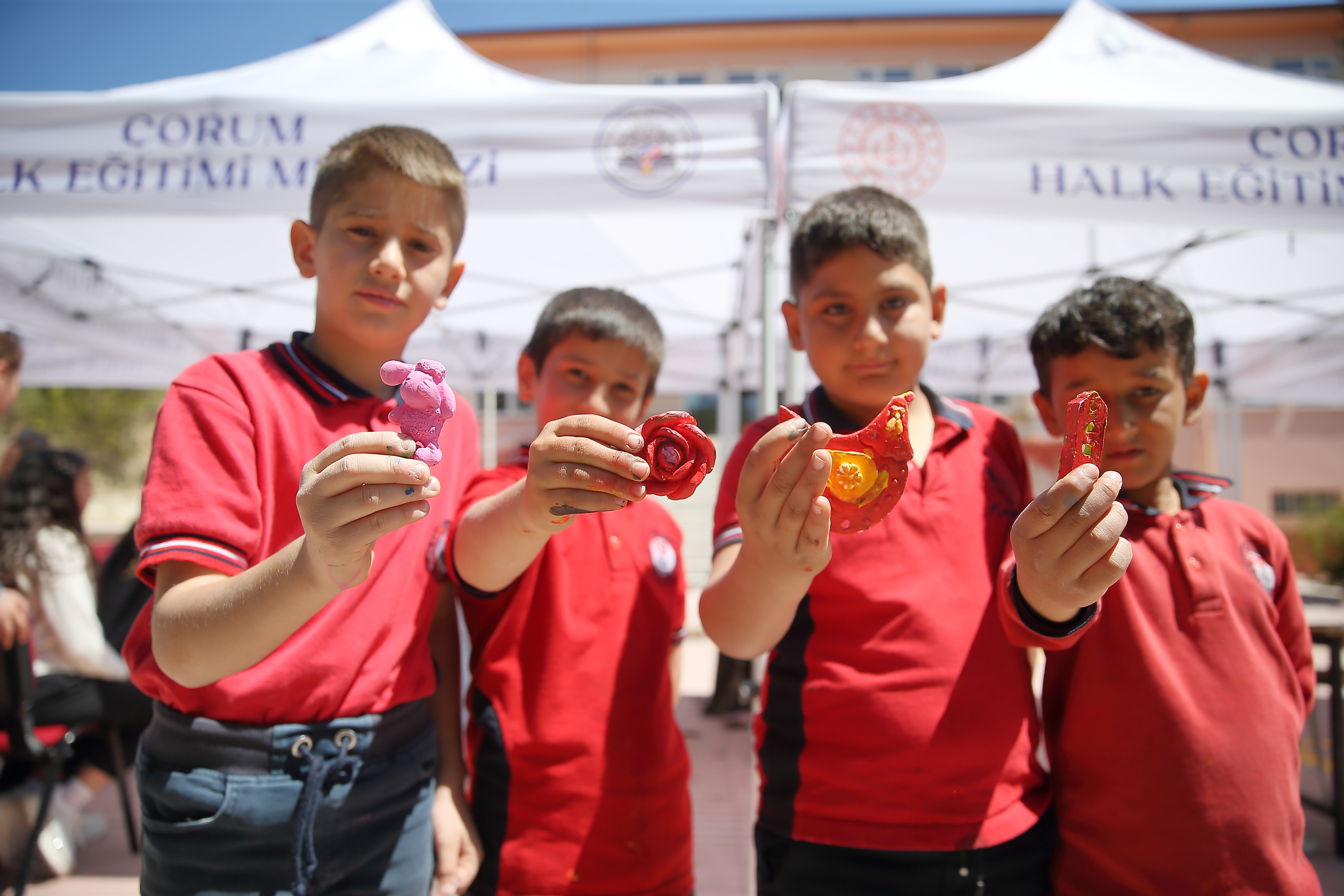 Köy Çocuklarının Hayatına Dokunuyorlar (4)