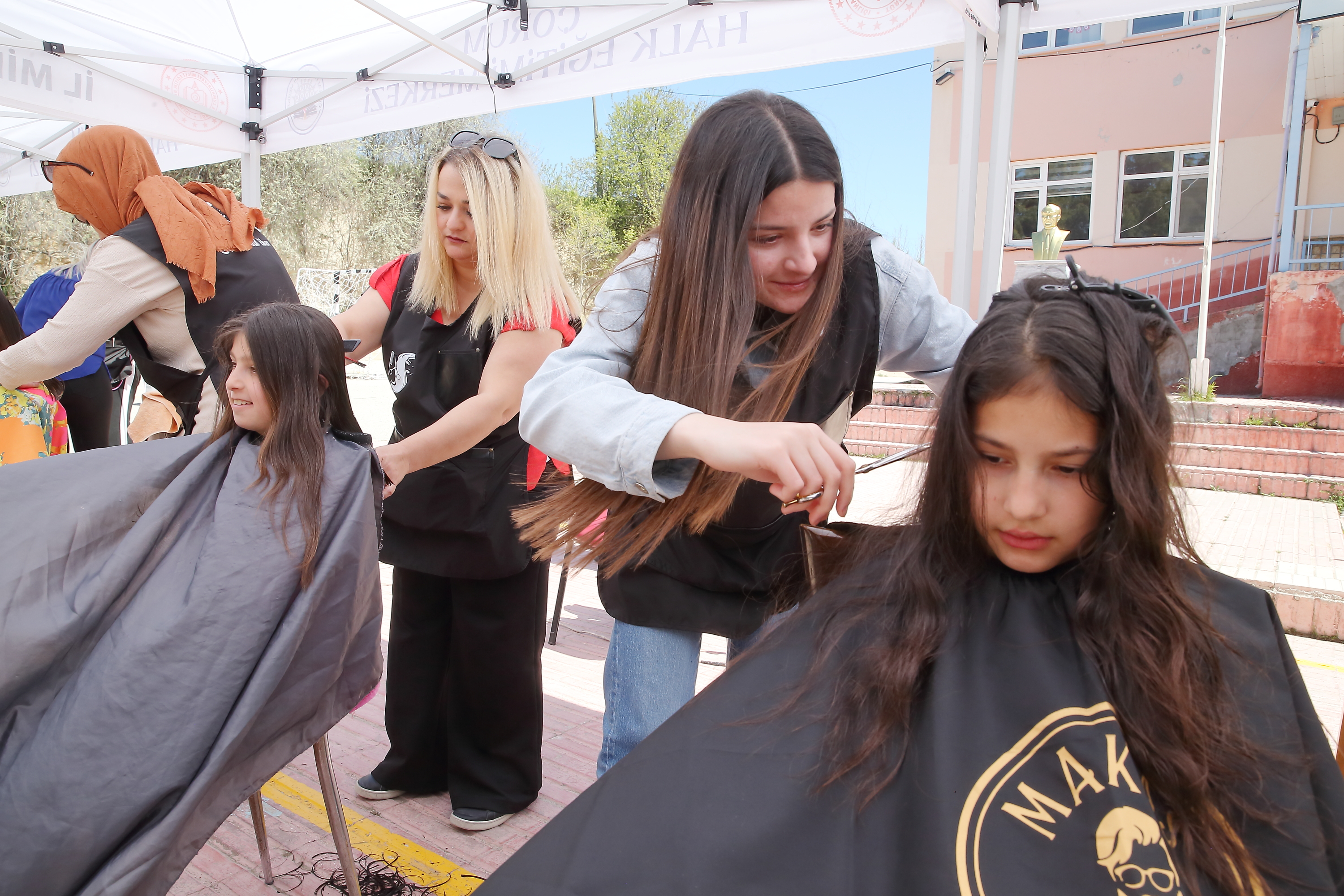 Köy Çocuklarının Hayatına Dokunuyorlar (9)