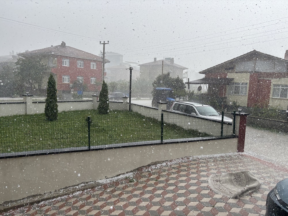 Sağanak Ve Dolu Etkili Oldu (1)