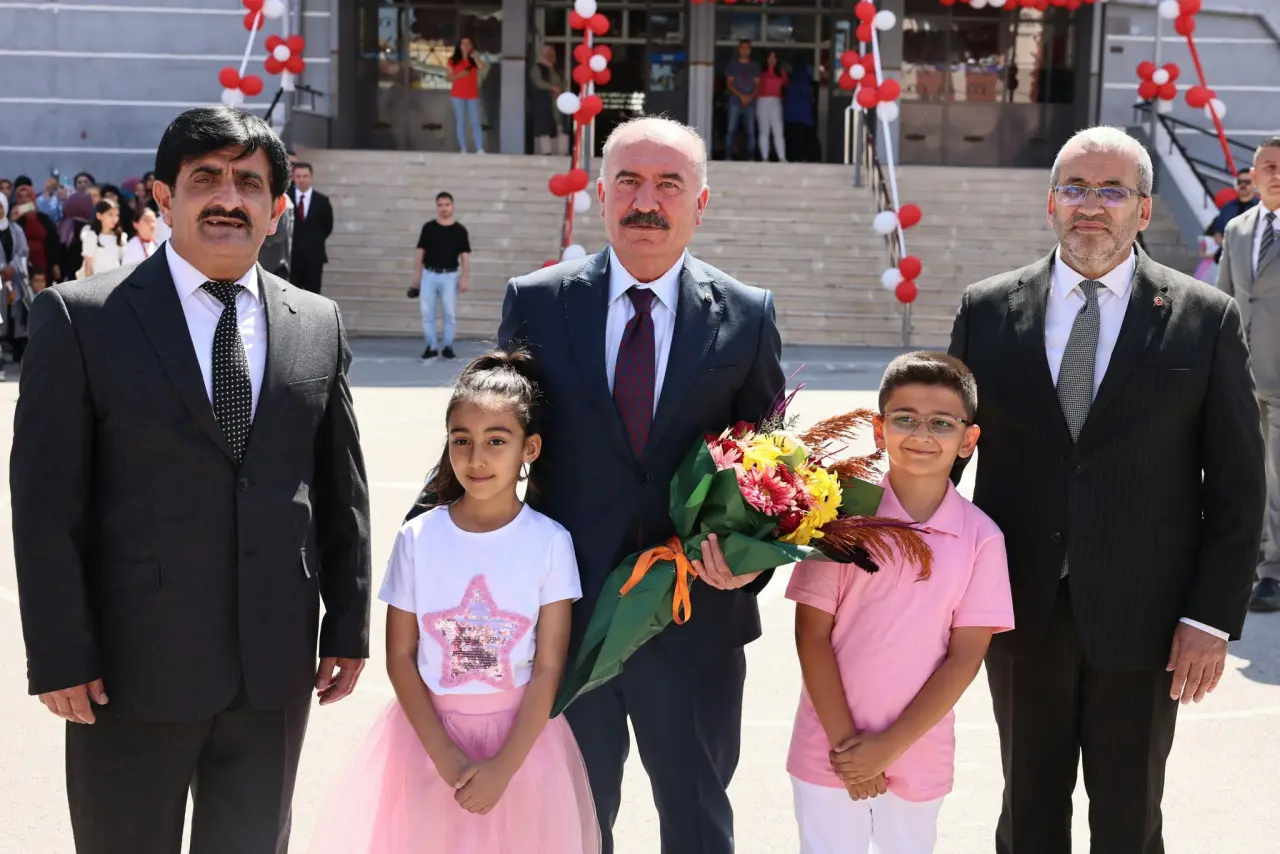 86 Bin Öğrenci İçin Karne Heyecanı 3
