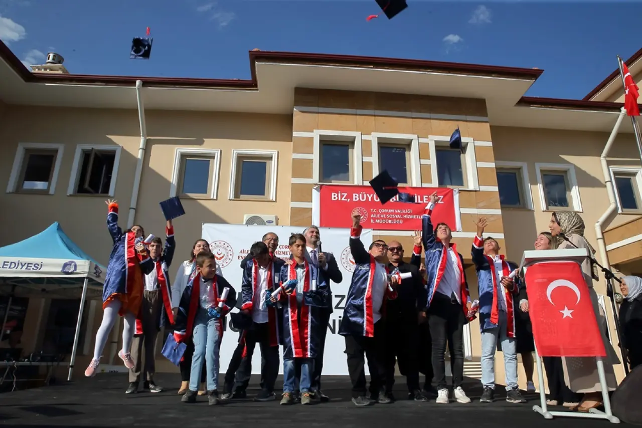 Tarıkdaroğlu, Çorum’da Ziyaretlerde Bulundu 9