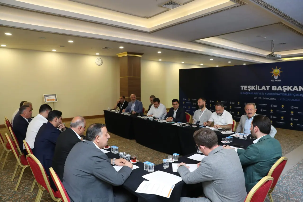 AK Partililer Kızılcahamam’da 4