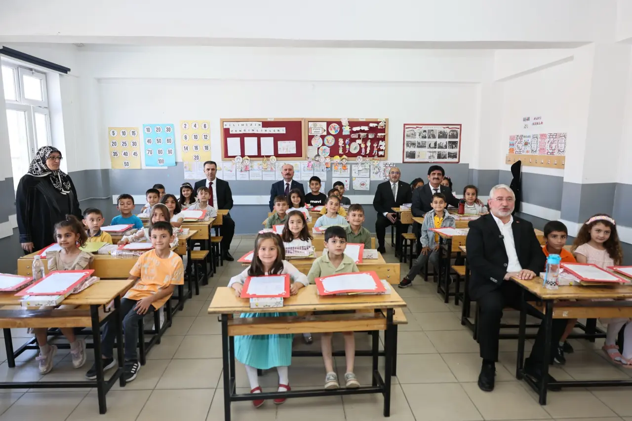 86 Bin Öğrenci İçin Karne Heyecanı 7