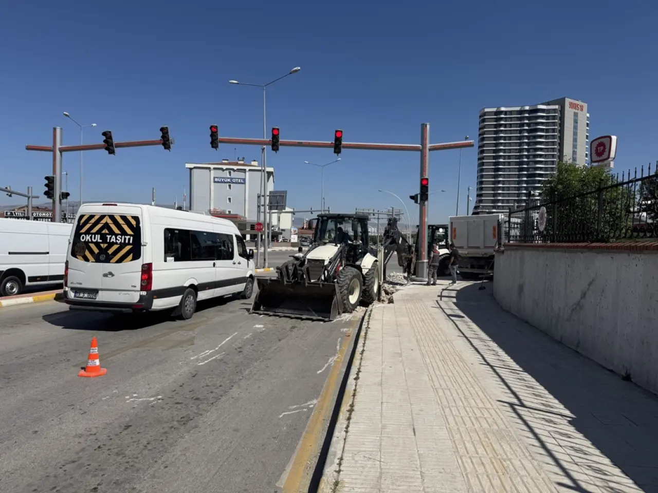 ‘Yollar Genişliyor, Trafik Rahatlayacak’ 4