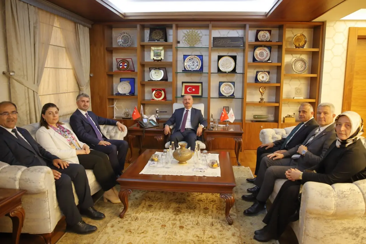 Tarıkdaroğlu, Çorum’da Ziyaretlerde Bulundu 1