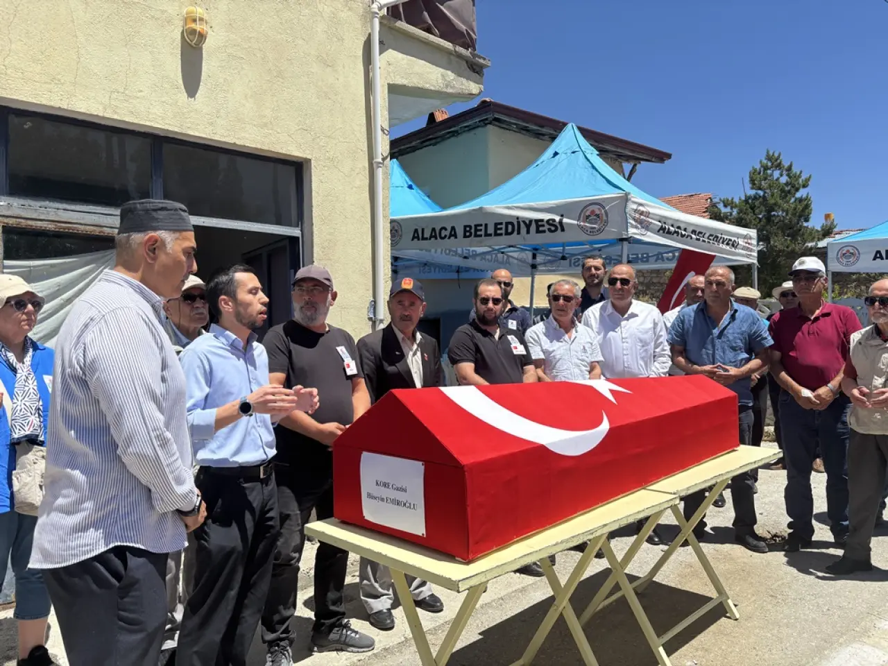 Hüseyin Emiroğlu Son Yolculuğuna Uğurlandı 1
