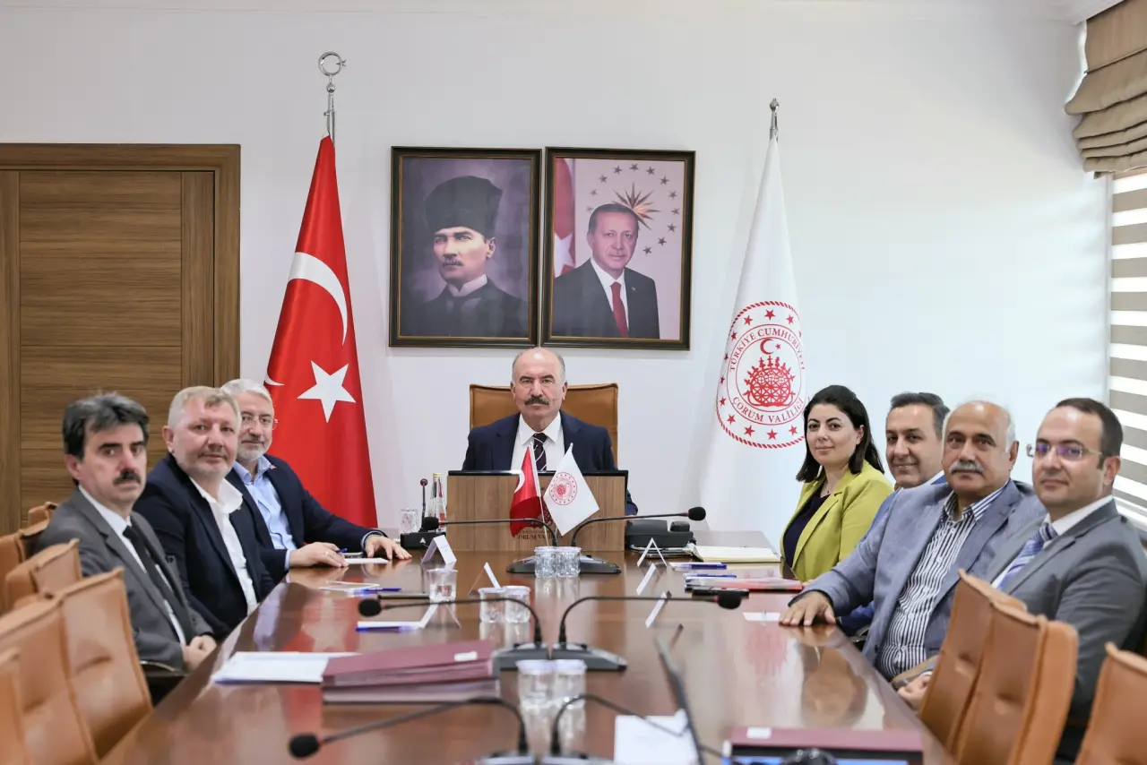 Sahipsiz Hayvanlar İçin Kurulan Birlik, Vali Çalgan Başkanlığında Toplandı 1