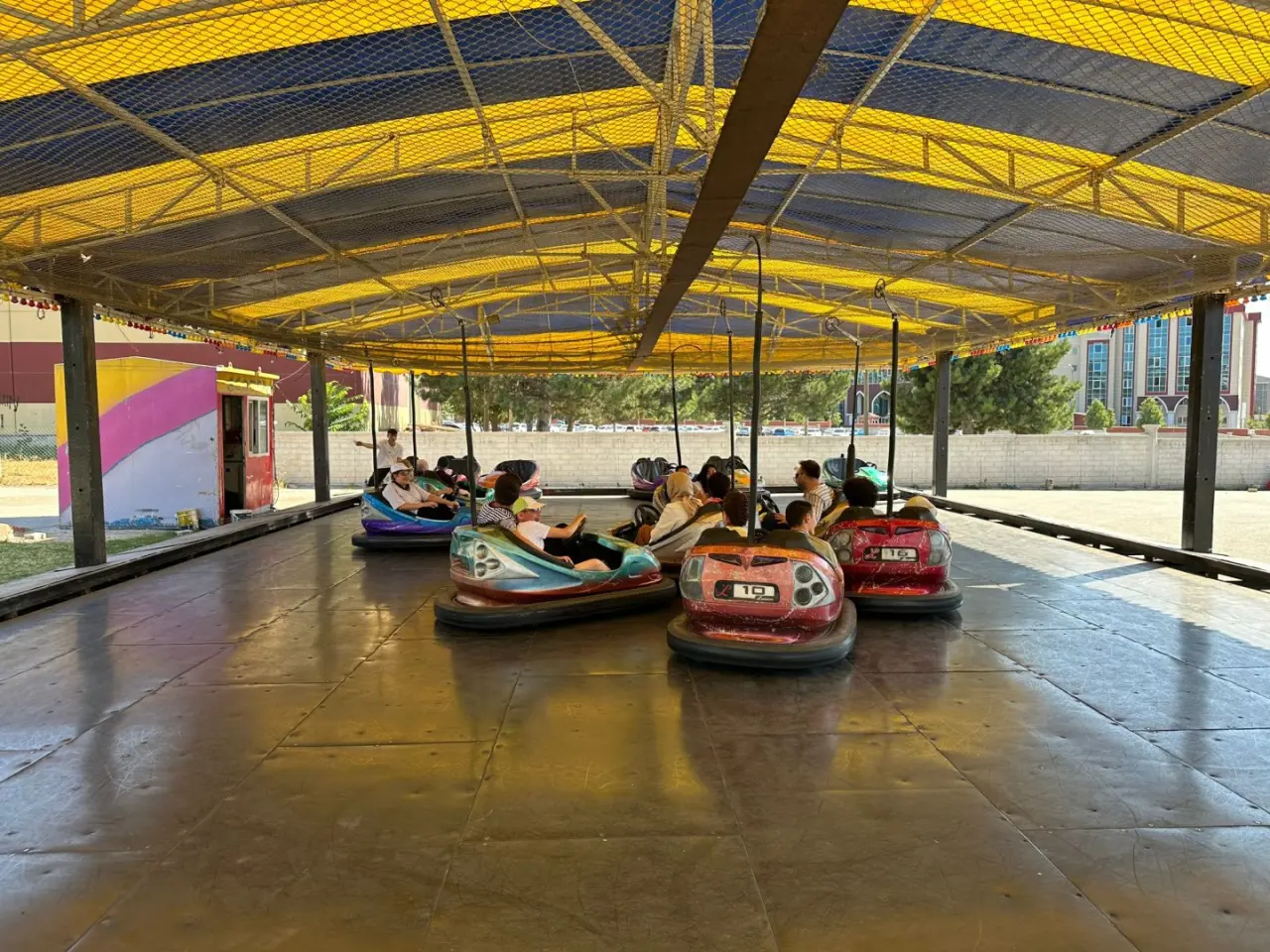Lunapark Mahalle Sakinlerini Çileden Çıkarıyor! 3