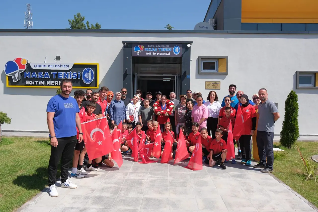 Şampiyona Coşkulu Karşılama 3