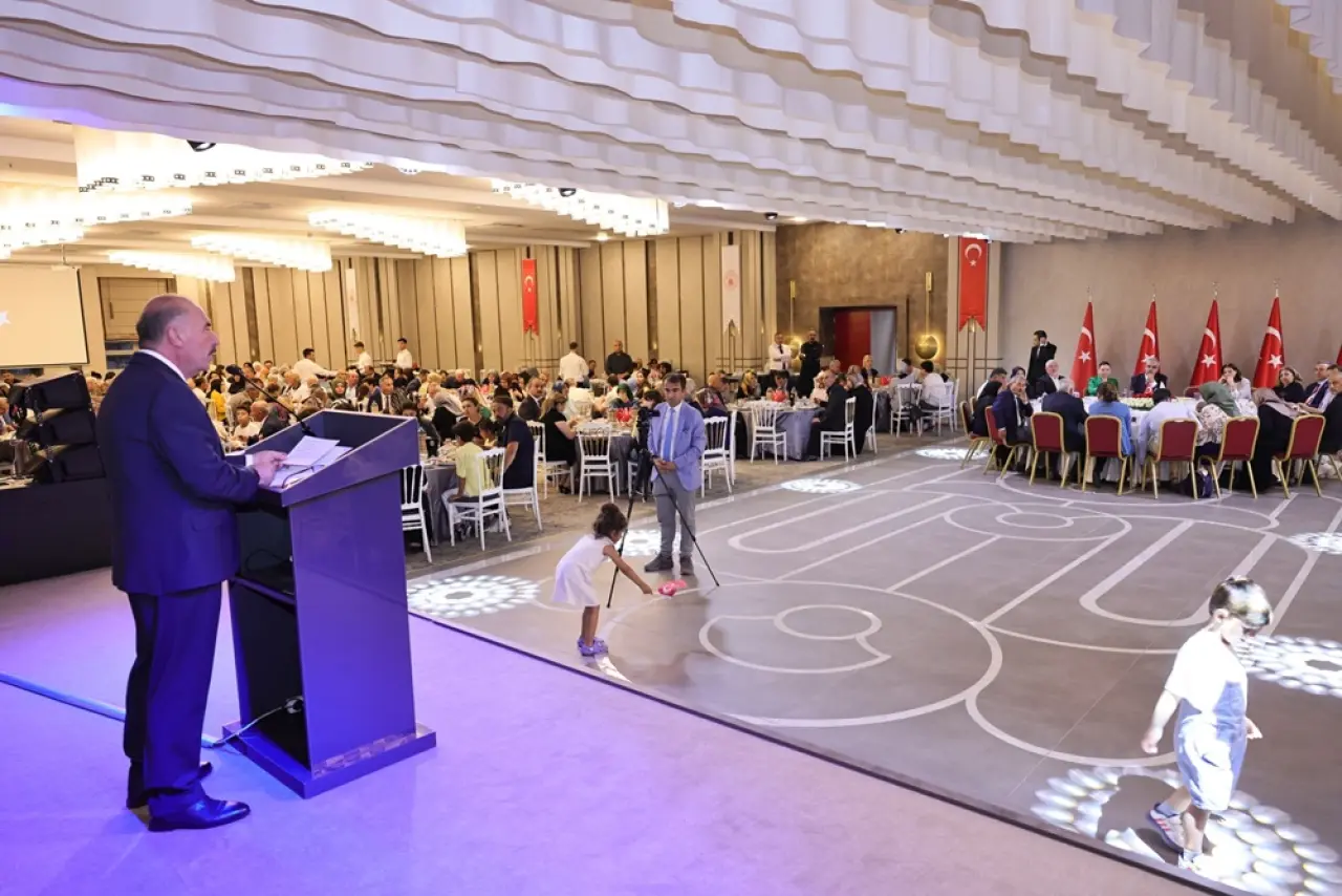 Şehit Aileleri ve Gaziler Yemekte Bir Araya Geldi 2