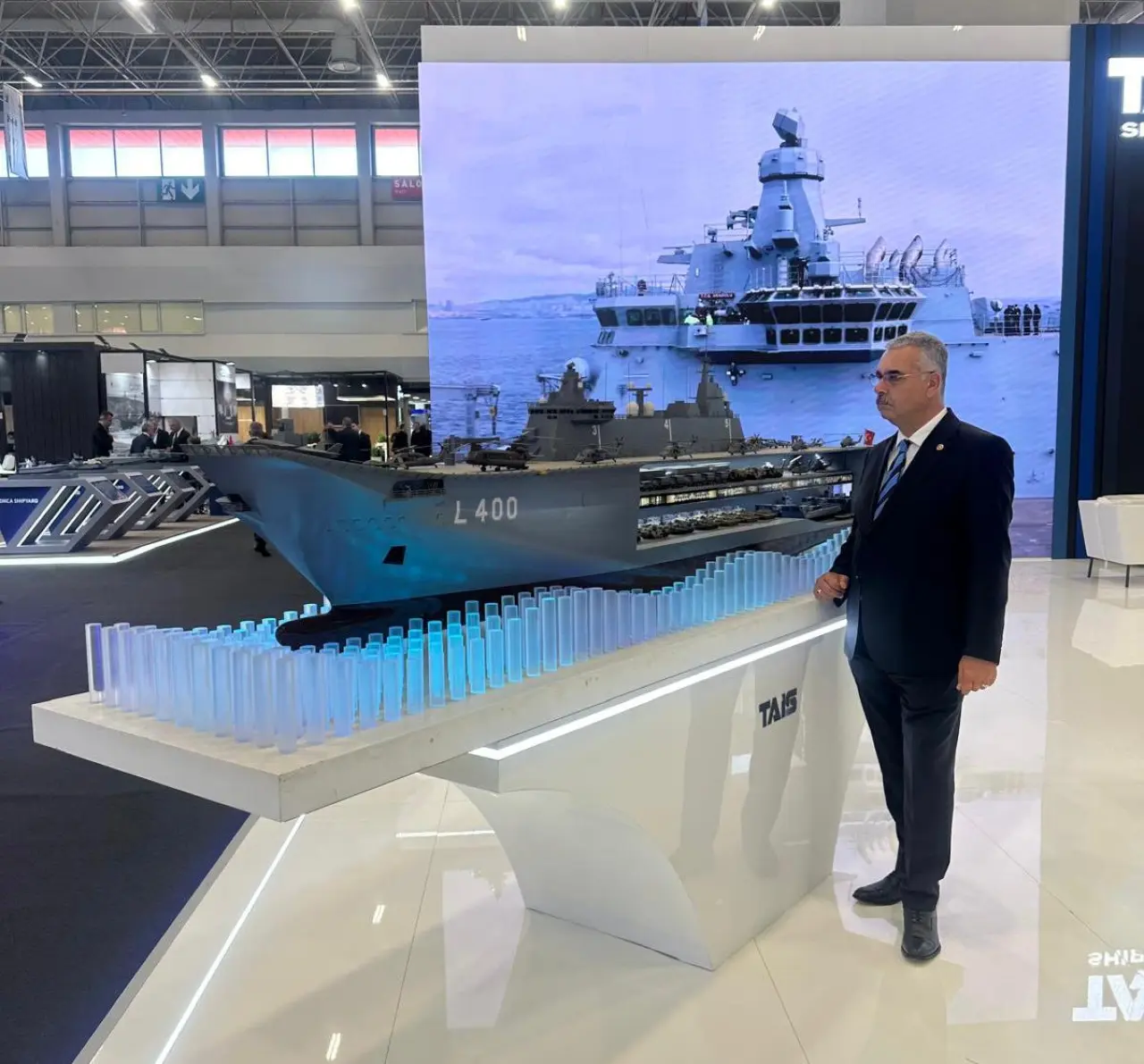 Ahlatcı, IDEF'25 Fuarında Çorum'un ve Türkiye'nin Gururuna Tanıklık Etti 3