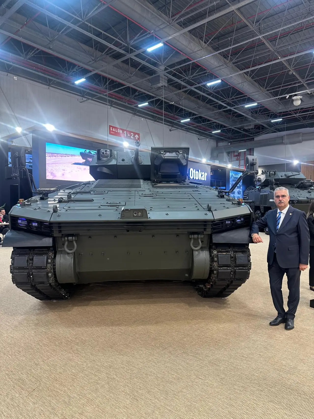 Ahlatcı, IDEF'25 Fuarında Çorum'un ve Türkiye'nin Gururuna Tanıklık Etti 5