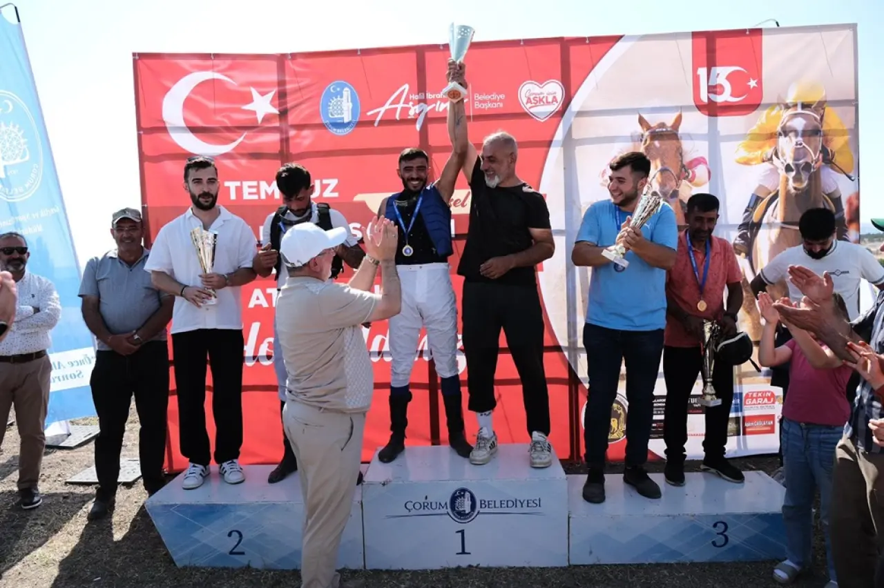 Nefes Kesen At Yarışları 2
