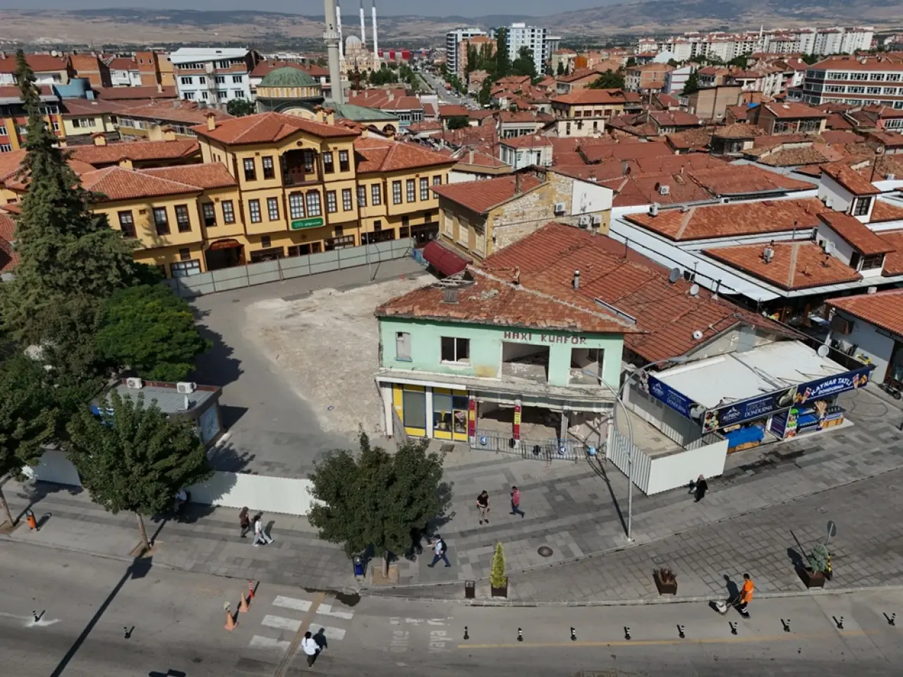 Yeni Meydanda 2. Etap Heyecanı 6