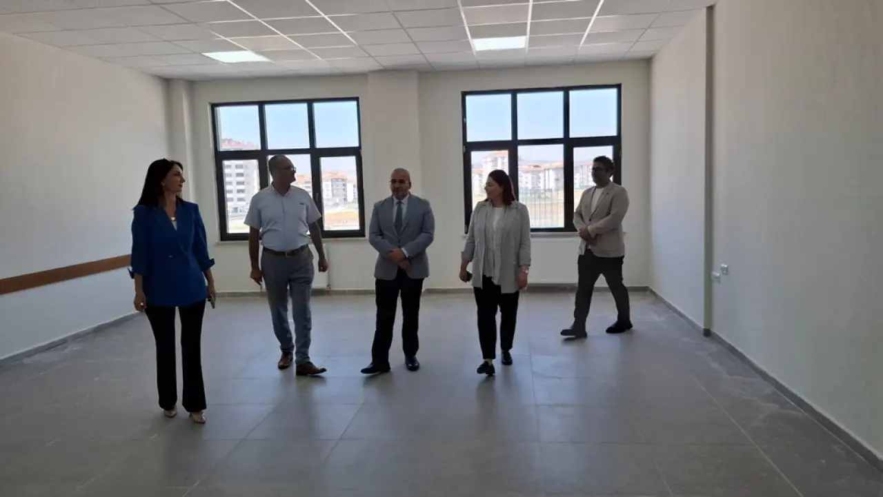Yeni Okullar, Yeni Yıl İçin Eğitime Hazırlanıyor 1