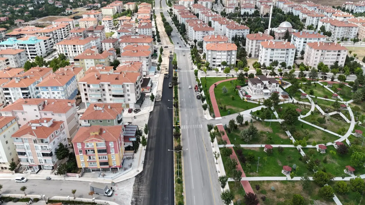 Bişkek Caddesinde Asfaltlama Çalışmalarında Sona Yaklaşıldı 4