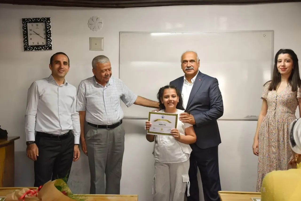 Ebru ve Fotoğraf Sergisi Sanatseverlerle Buluştu 4