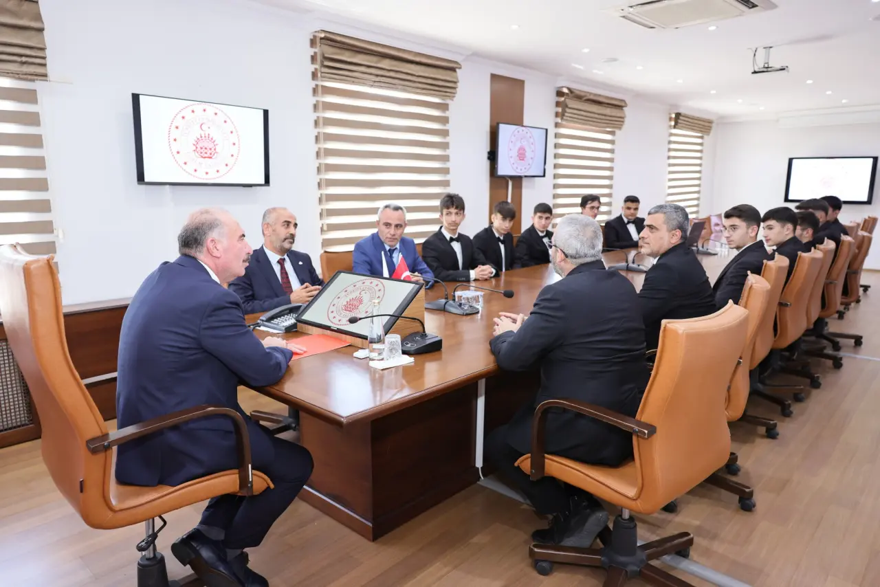 Çalgan, Türkiye Birincisi Olan Öğrencileri Ağırladı 1