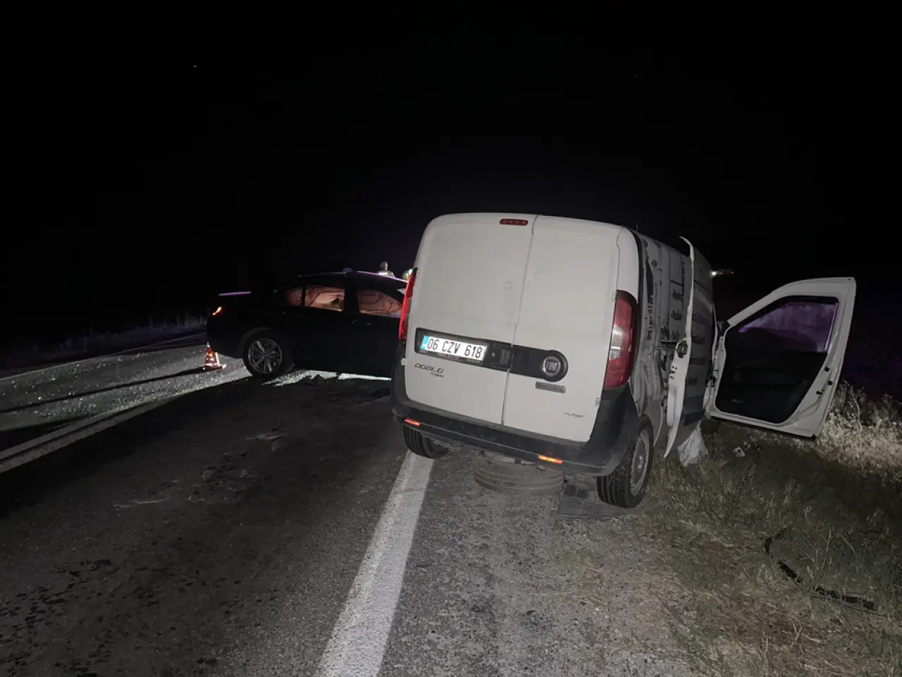 Zincirleme Trafik Kazası: Üç Yaralı 3
