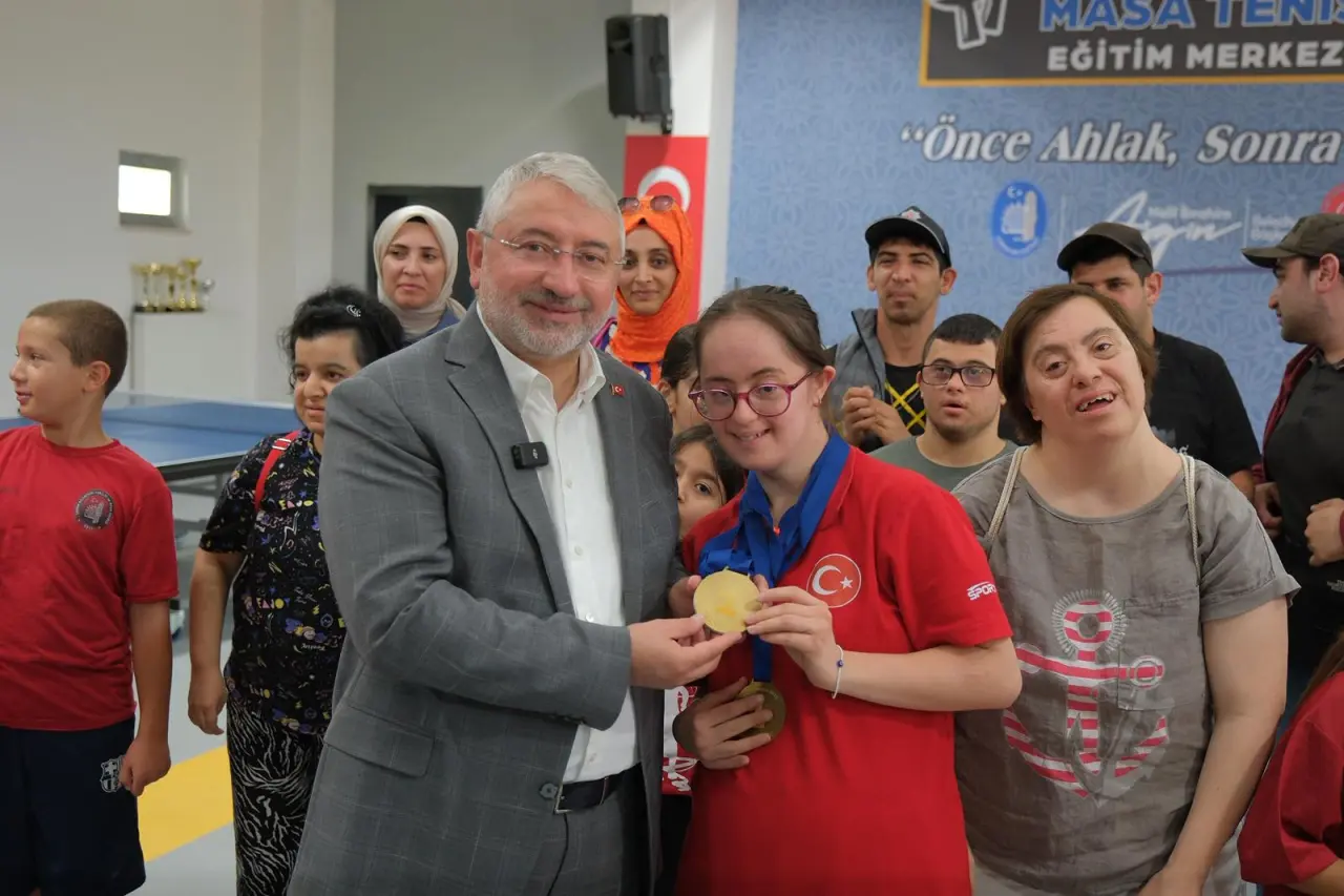 Şampiyona Coşkulu Karşılama 2