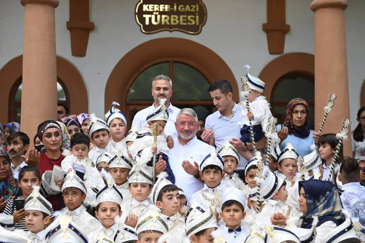 Belediyeden Geleneksel Sünnet Şöleni 1