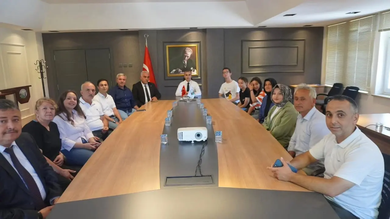 LGS'de Derece Yapan Öğrenciler Ödüllendirildi 1