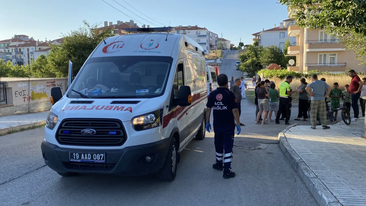 Minibüsle Çarpışan Bisikletli Çocuk Yaralandı 4