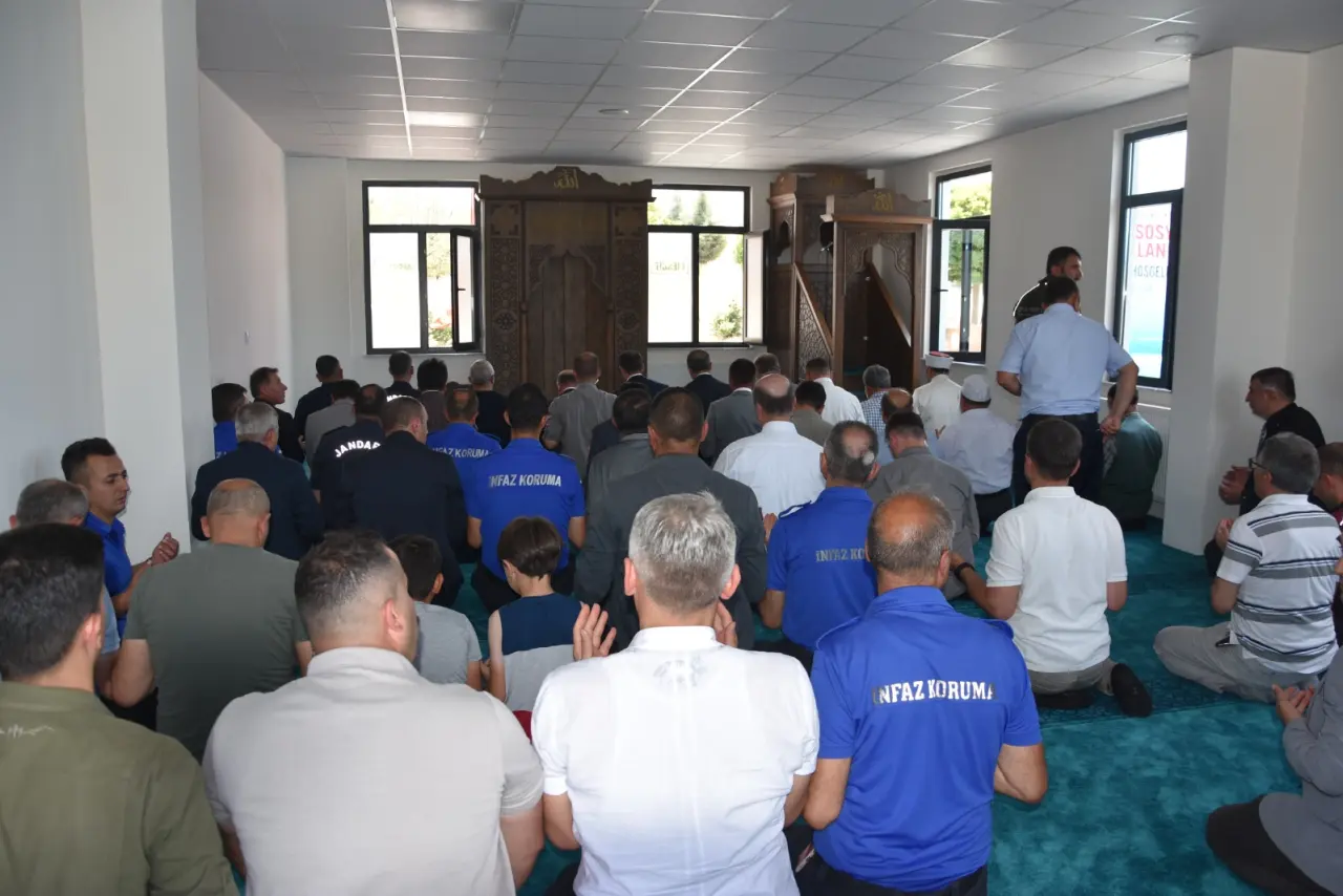 Ceza İnfaz Kurumuna Mescit 3