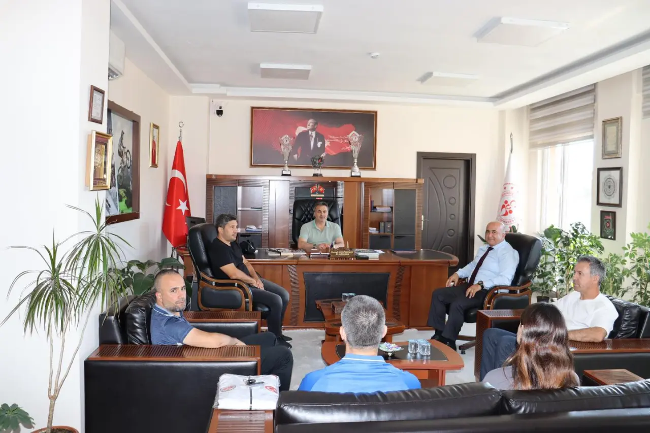 Karate Federasyonu Başkanı Taşdemir, Çorum'da 1