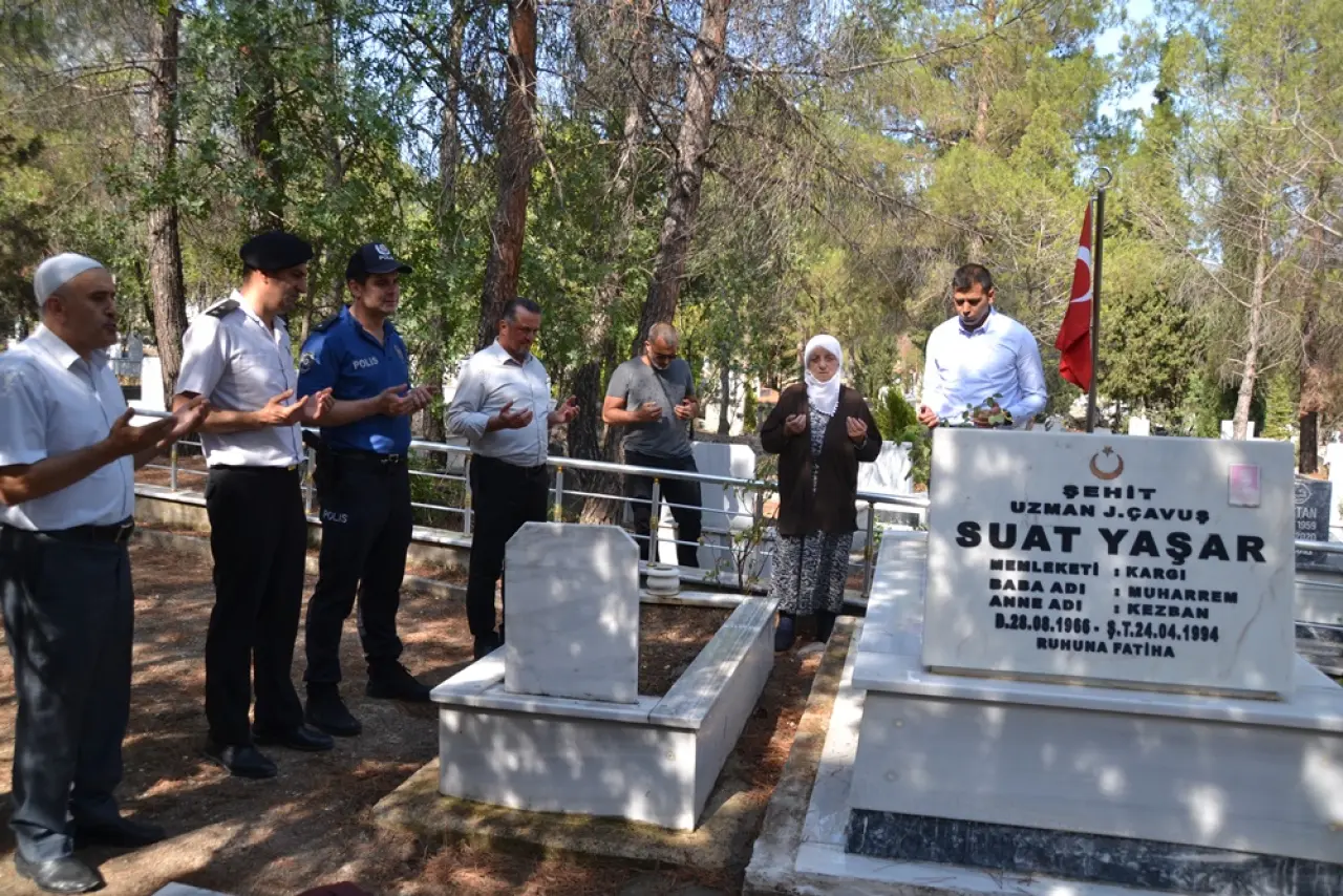 Kargı Protokolünden Şehitlik Ziyareti 3