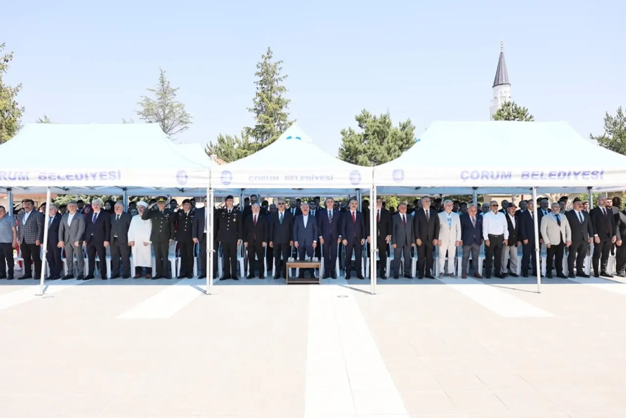 Şehitliğe Duygusal Ziyaret 2