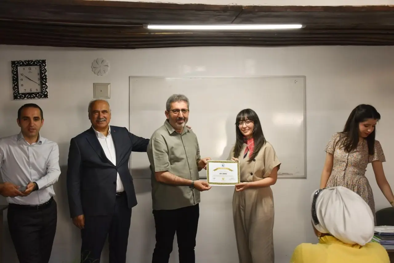Ebru ve Fotoğraf Sergisi Sanatseverlerle Buluştu 6