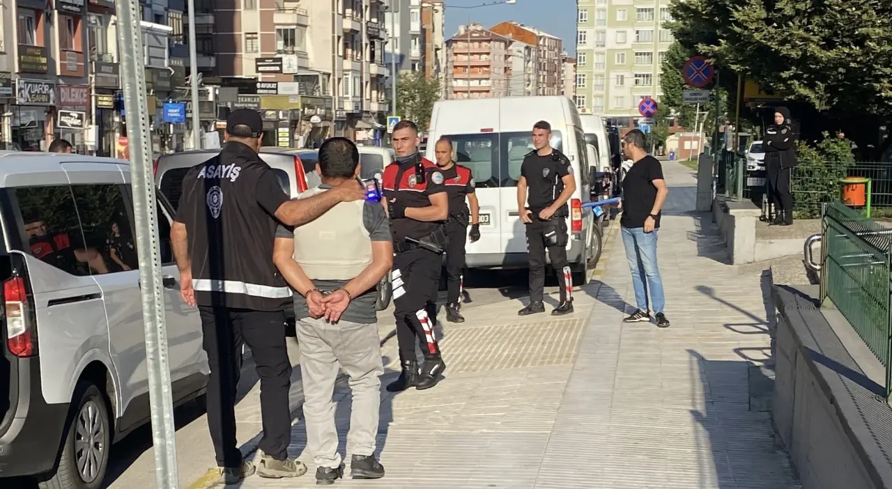 Pazarcılar Arasında Silahlı Kavga: Bir Ölü, Yedi Yaralı 3