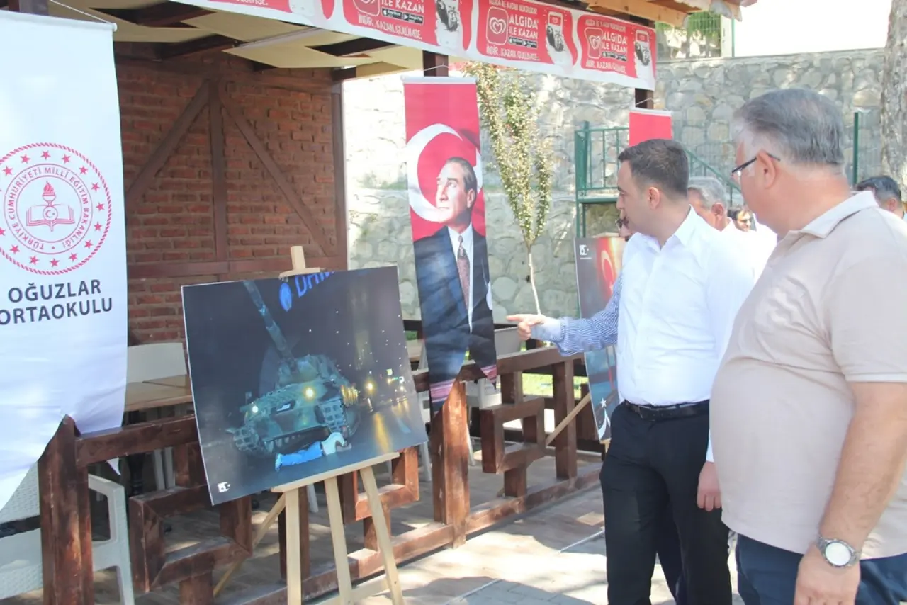 Oğuzlar’da 15 Temmuz Resim Sergisi Açıldı 1