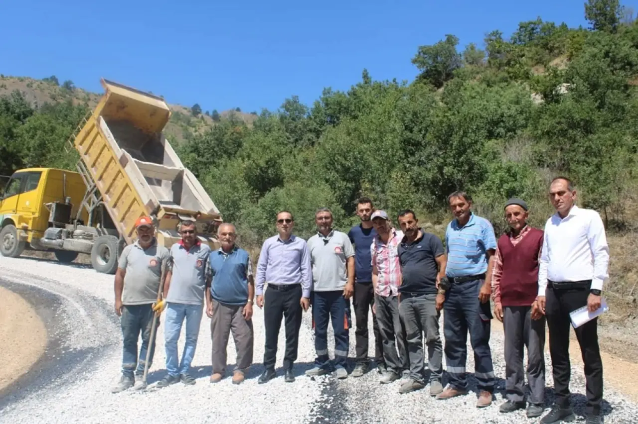 Polat, Doğangir’deki Yol Çalışmalarını İnceledi 2