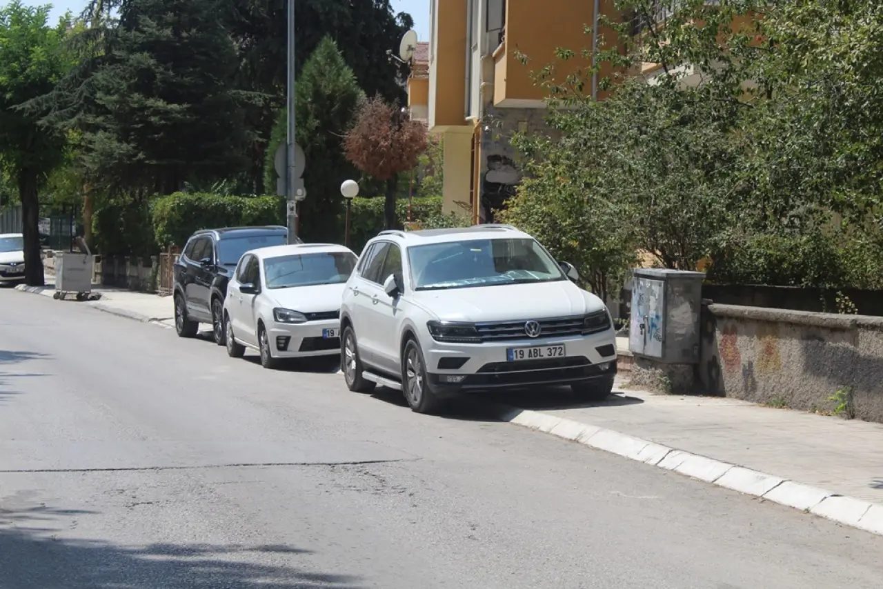 Kaldırımlarda Geçit Yok 4