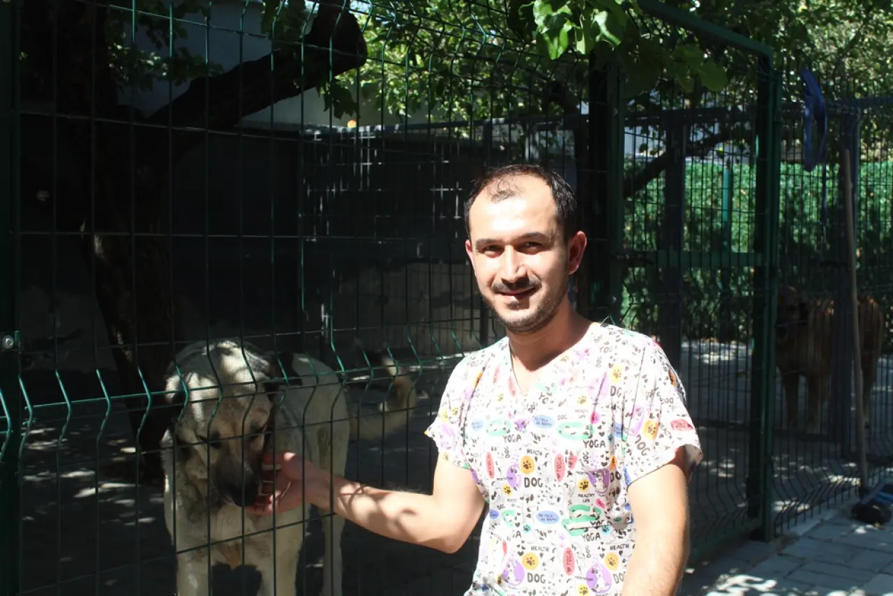 Bir Kap Su, Bir Avuç Mama 15