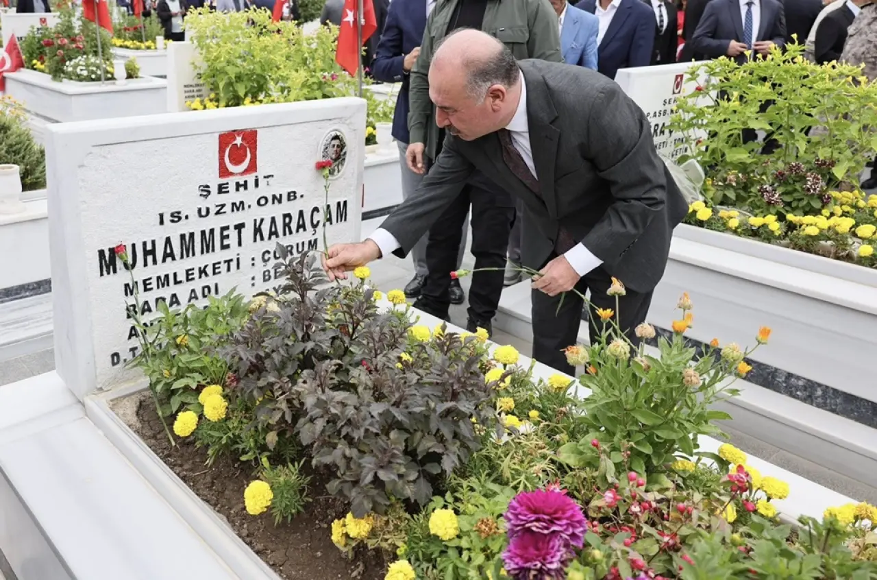 Şehitlikte Anma Töreni 2