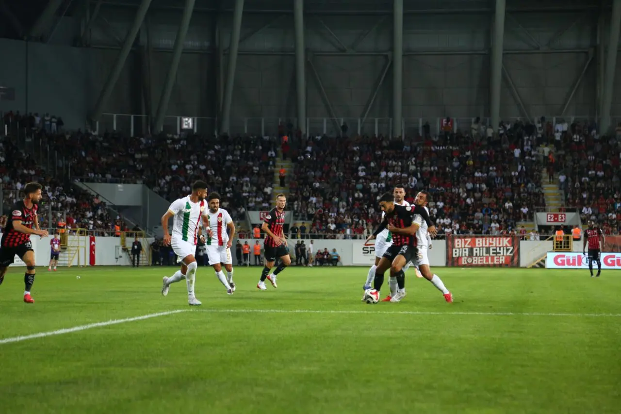Çorum FK’den Süper Başlangıç: 2-0 11