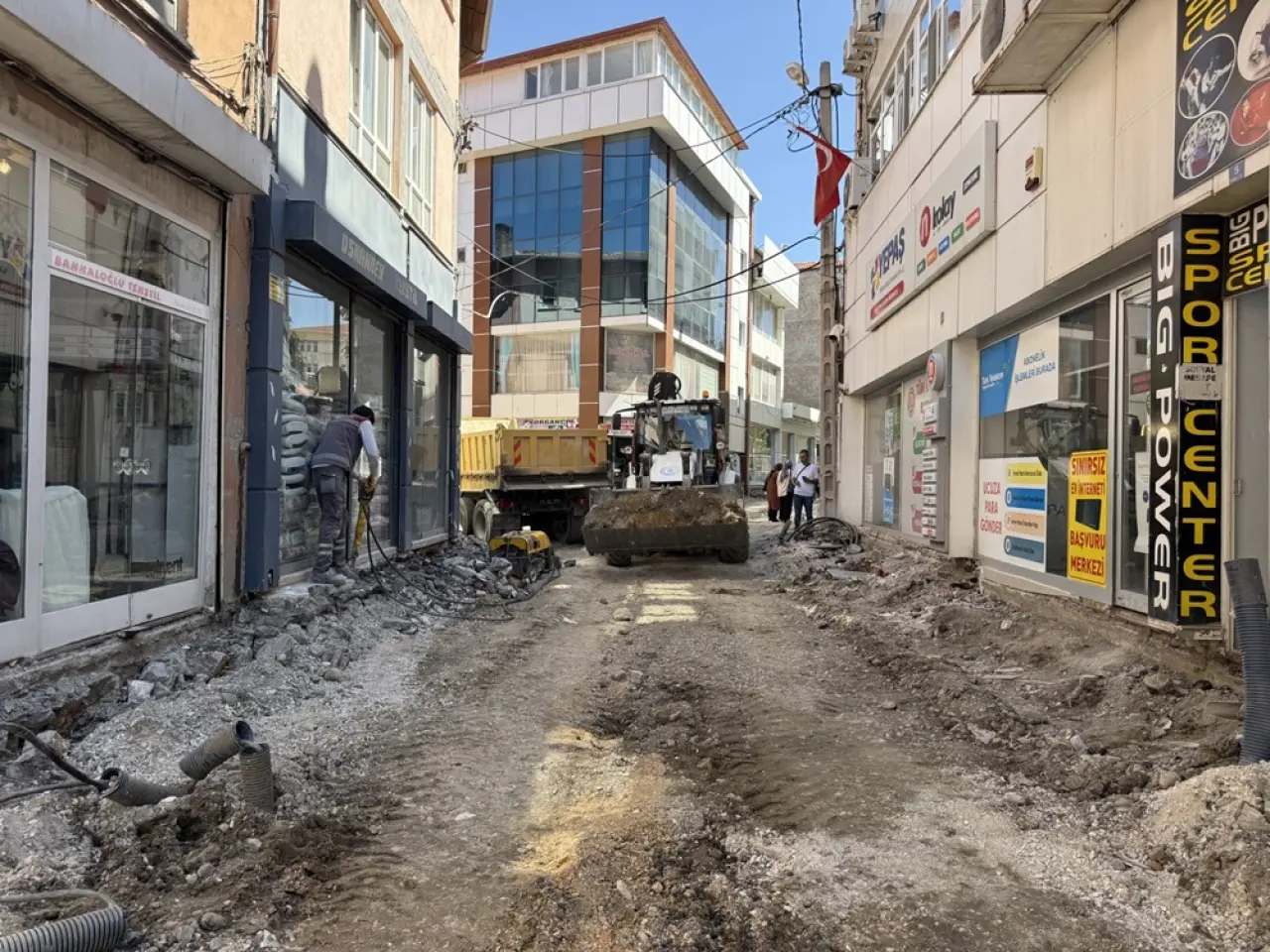 Dr. Pertevbey Sokaklar Yenileniyor 1