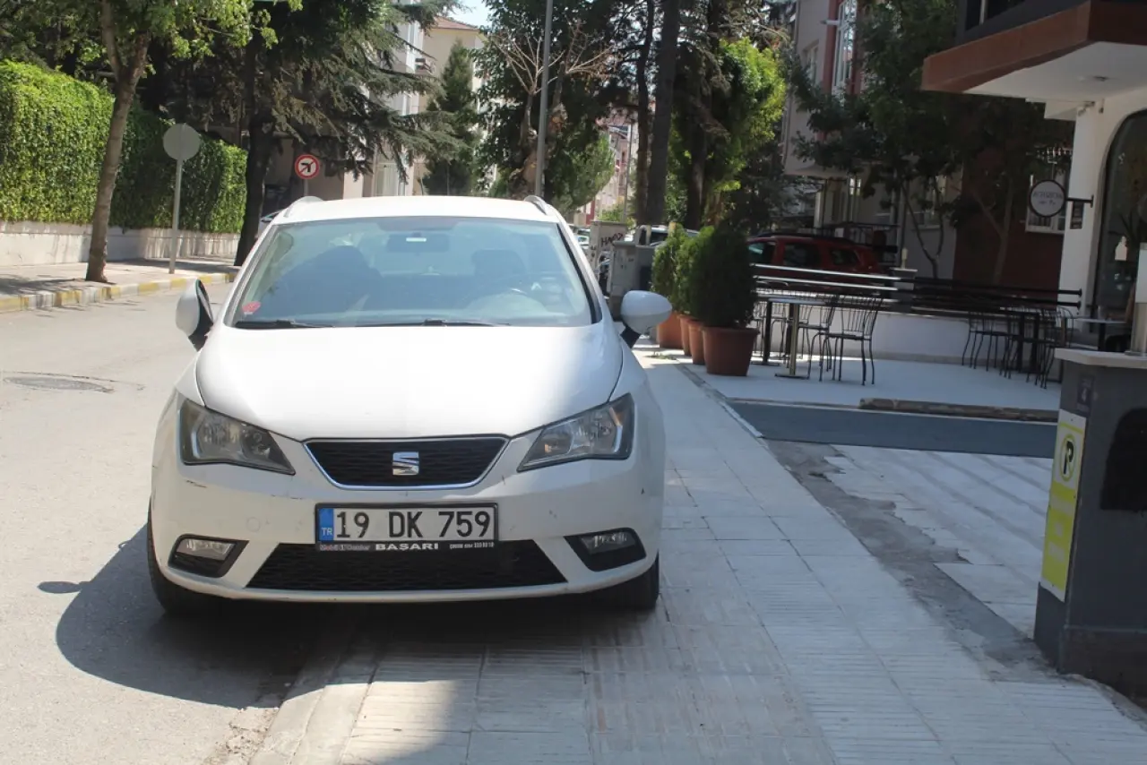 Kaldırımlarda Geçit Yok 3