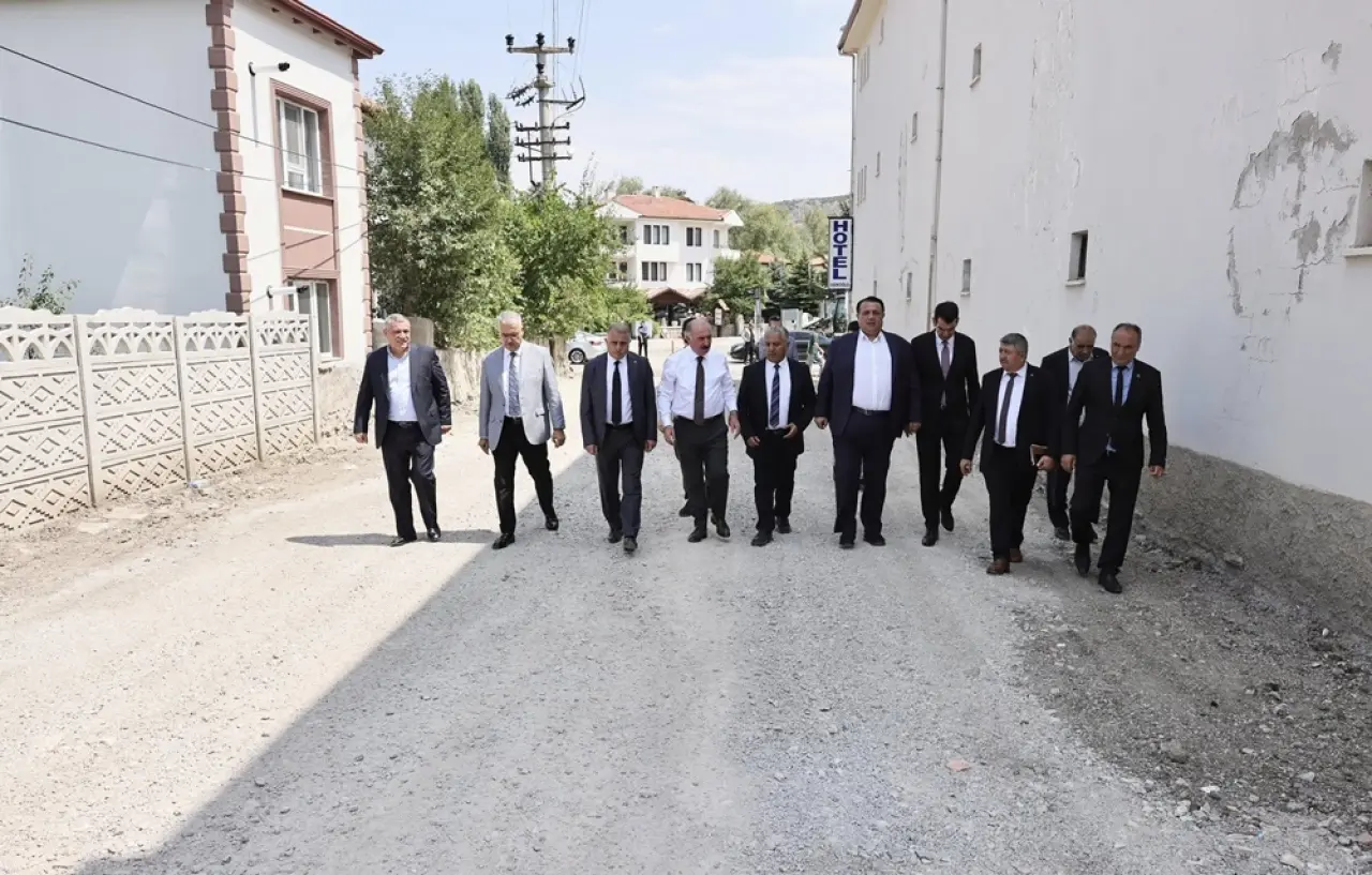 Boğazkale’deki Yol Çalışmasına İnceleme 2