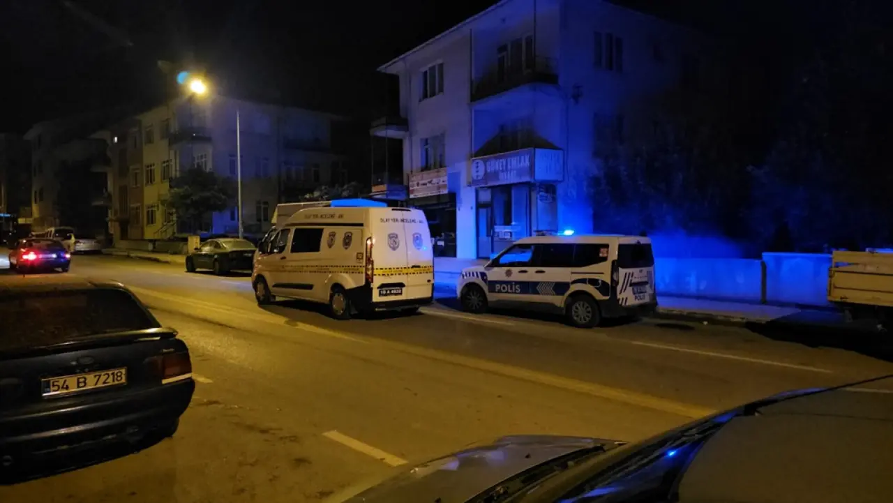 Balkondan Silahla Ateş Eden Zanlı Gözaltına Alındı 1