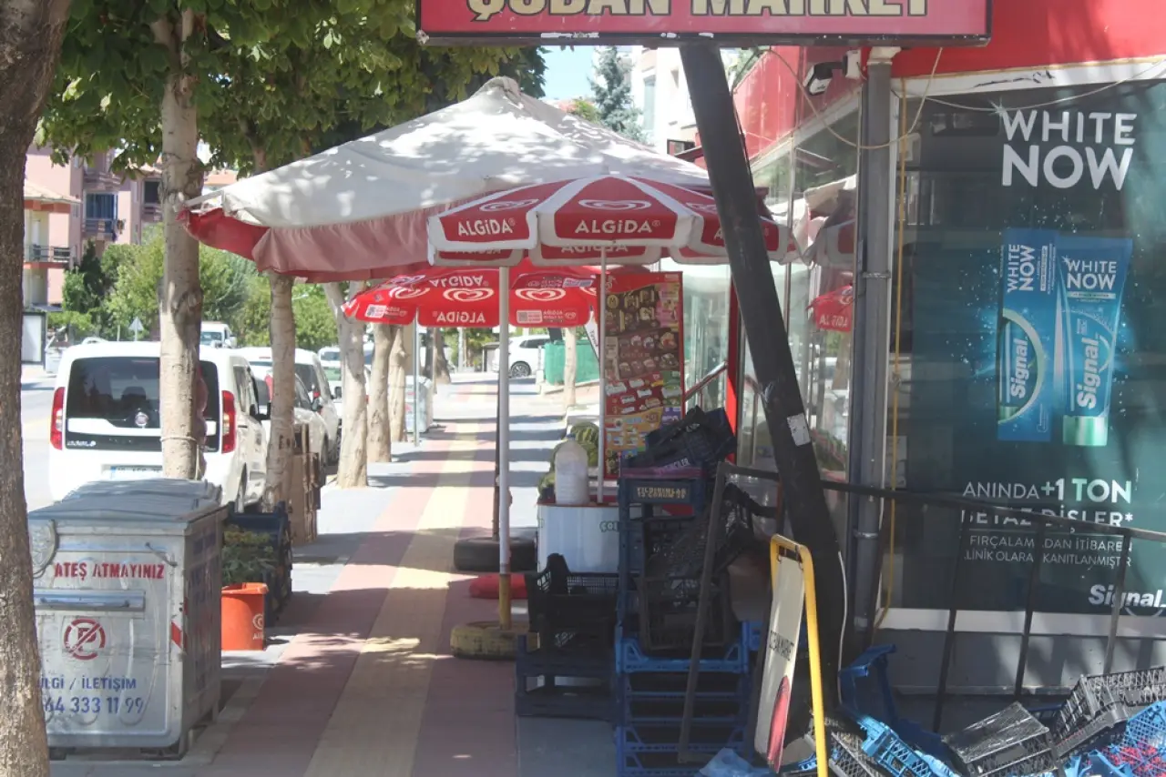 Esnaf Israrcı, Yayalar Mağdur 5