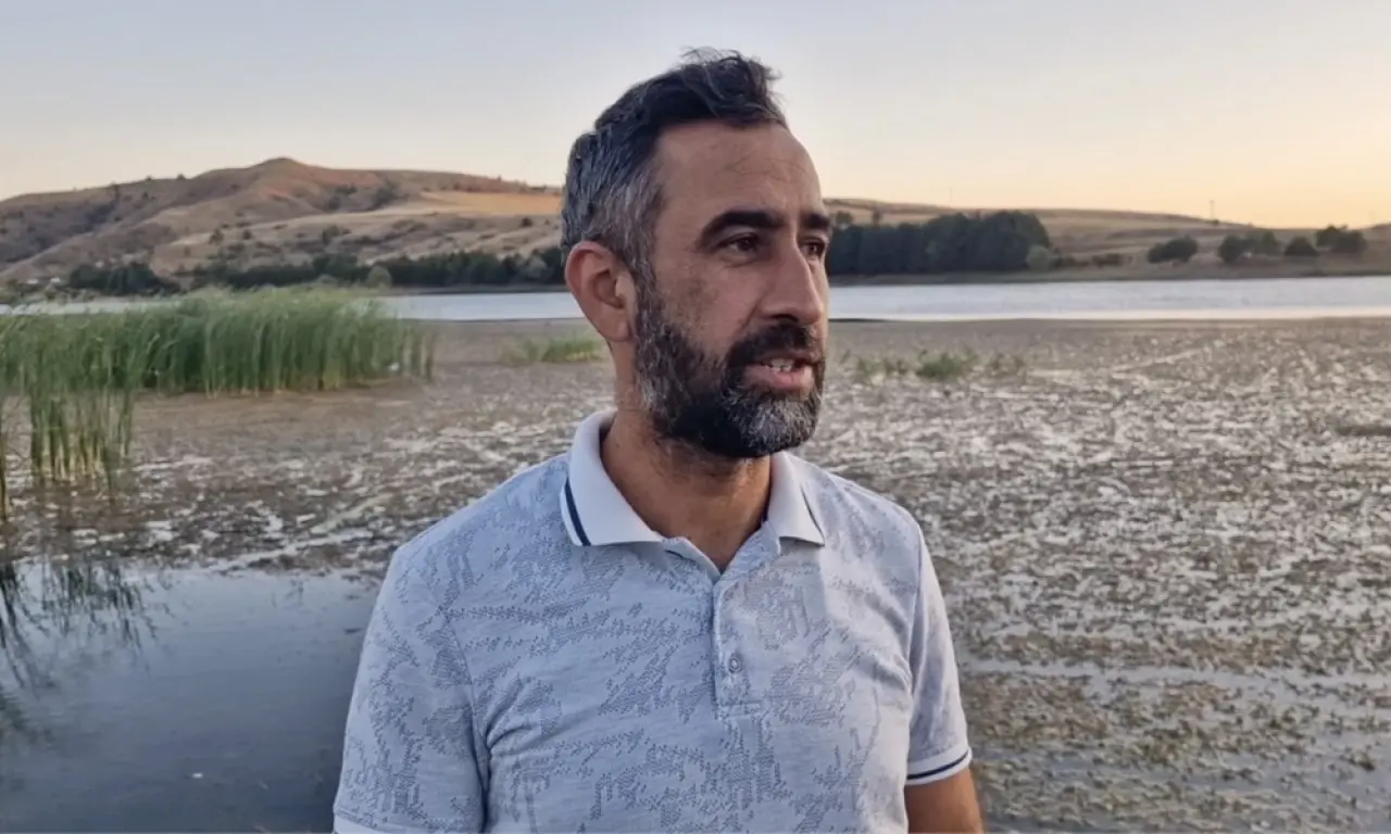Yosun ve Sazlıklar Göleti Kapladı 6