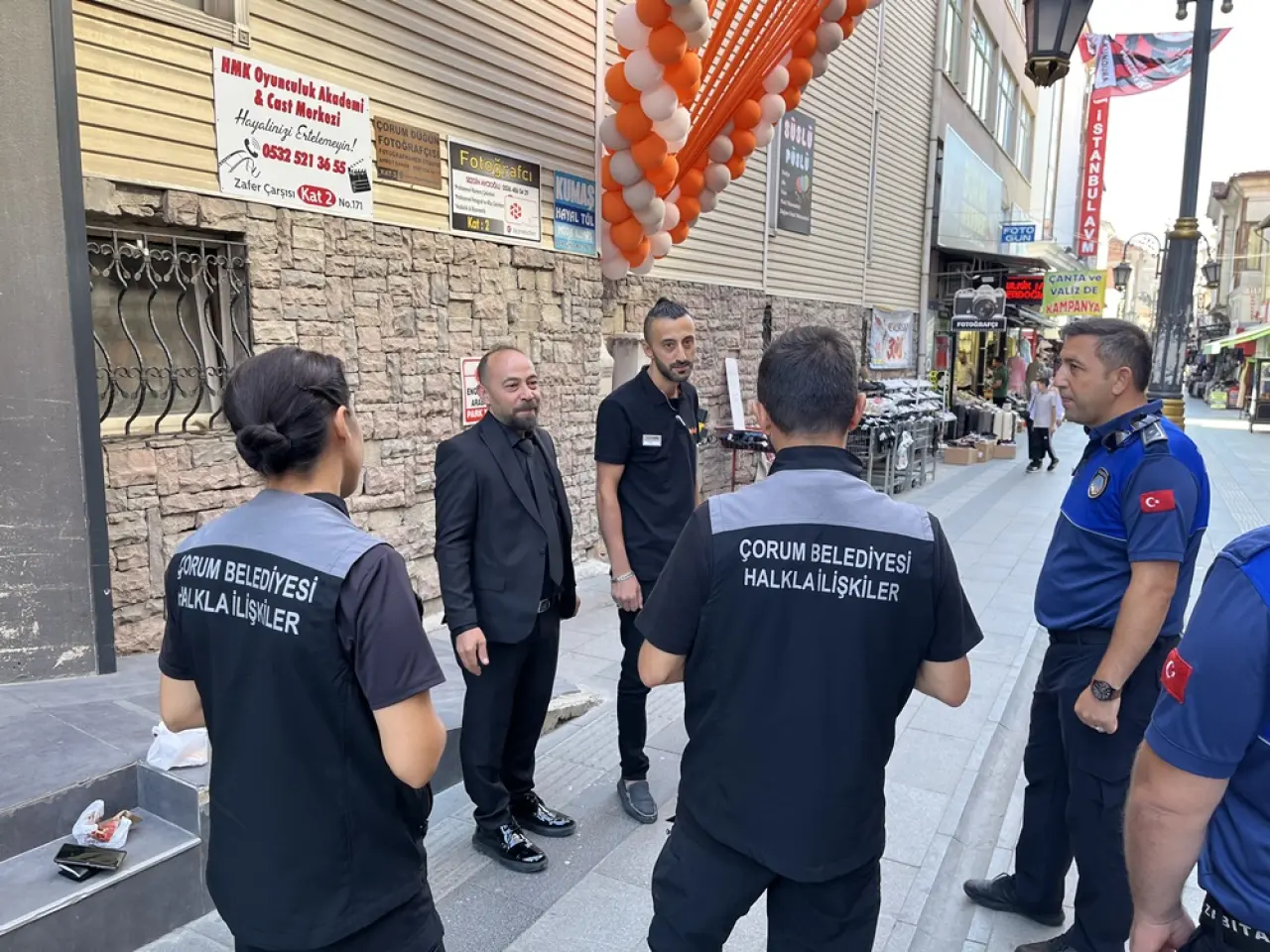 Belediye Ekipleri Esnafı Dinlemeye Devam Ediyor 3