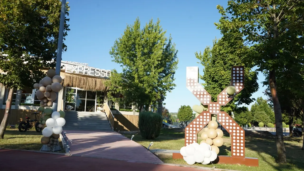 Expresso Kafe İnci Park’ta 2