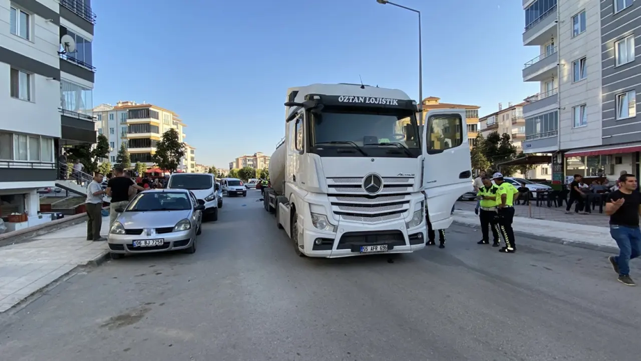 TIR’ın Altında Kalan Çocuk Hayatını Kaybetti 5