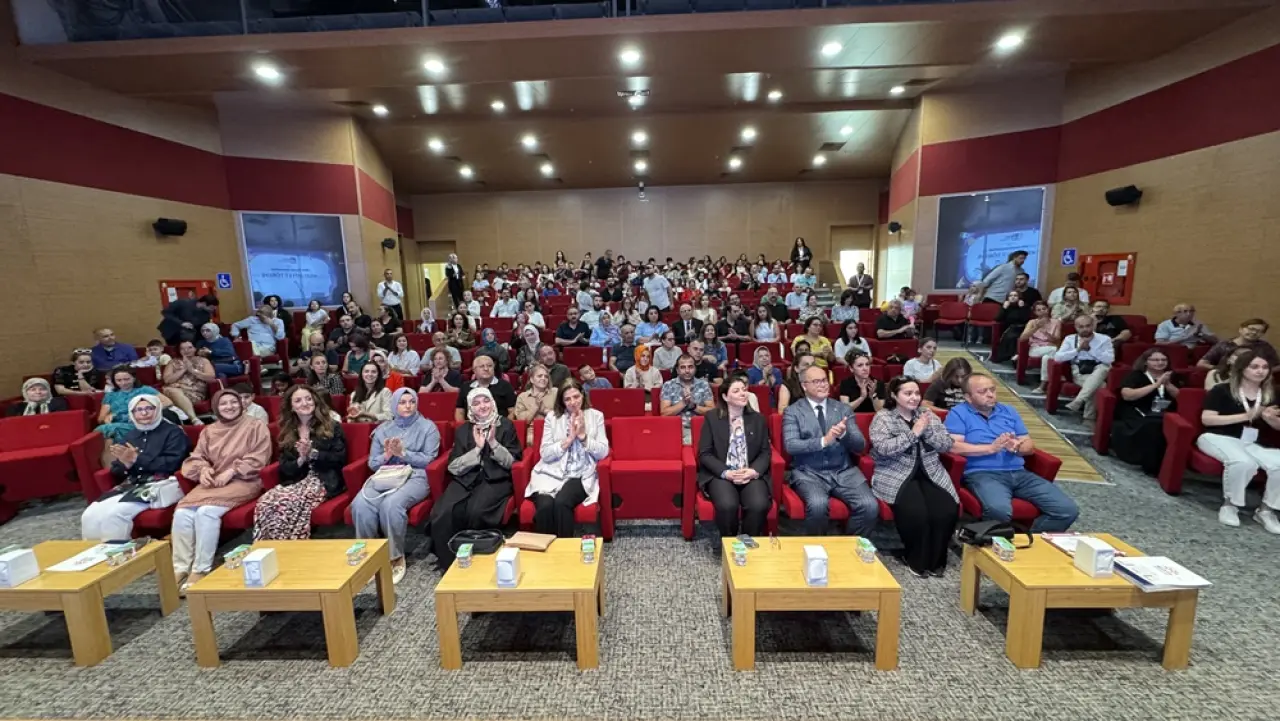 HİTÜ’de Bu Kez Çocuklar Kep Attı 1