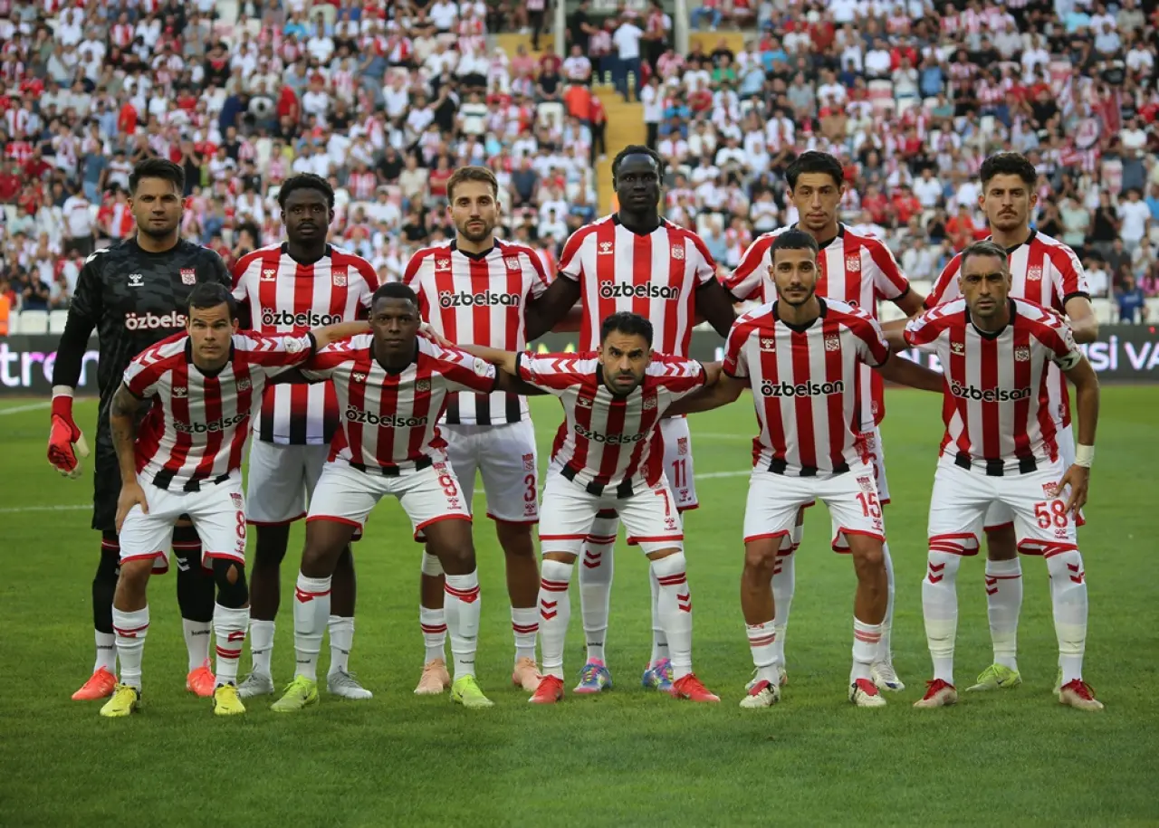 Süper Lig'den Düşenler İyi Başlayamadı 4